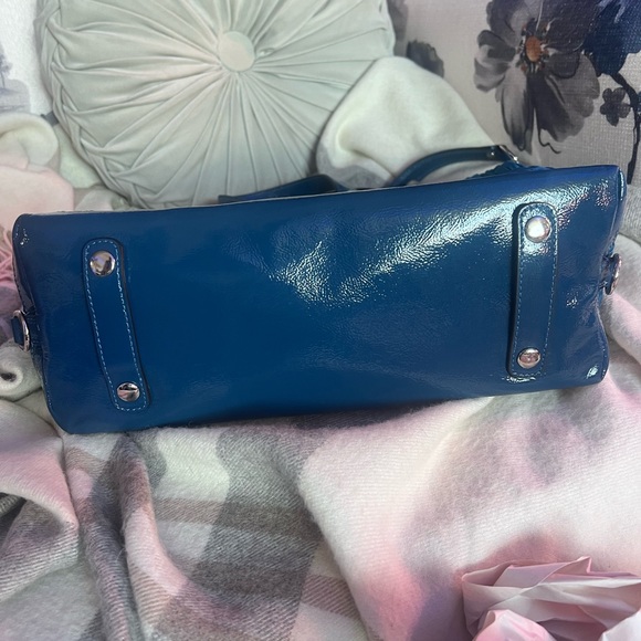 🎁COACH-BEAUTIFUL HAND BAG NEW🎁THIS COLOR IS AMAZING. NWT 🎁 - Picture 5 of 13